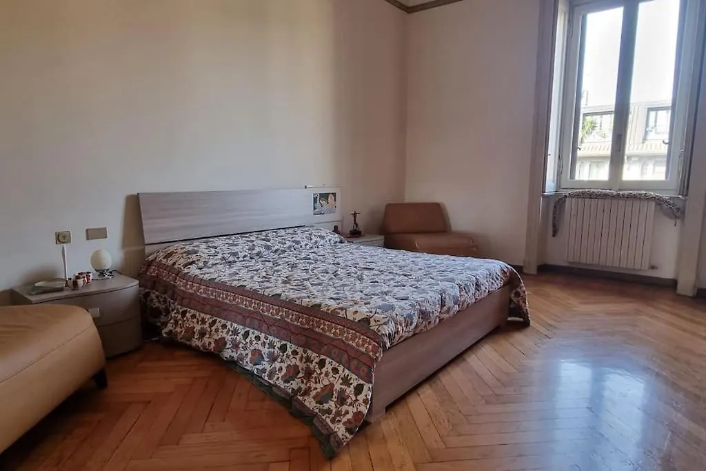 Apartment Uncle'S House, 150 Mq Only Two Stops From Duomo Milan Italy