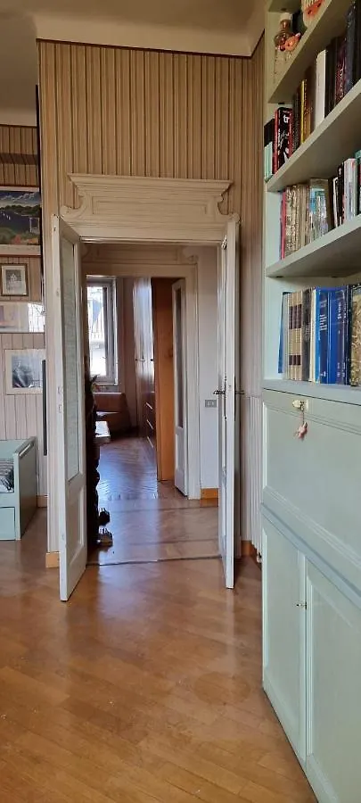 アパート Uncle'S House, 150 Mq Only Two Stops From Duomo ミラノ