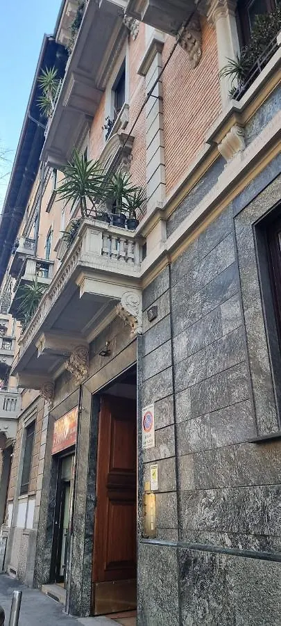 アパート Uncle'S House, 150 Mq Only Two Stops From Duomo ミラノ